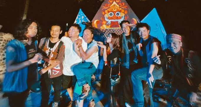 Foto penonton di sebuah konser